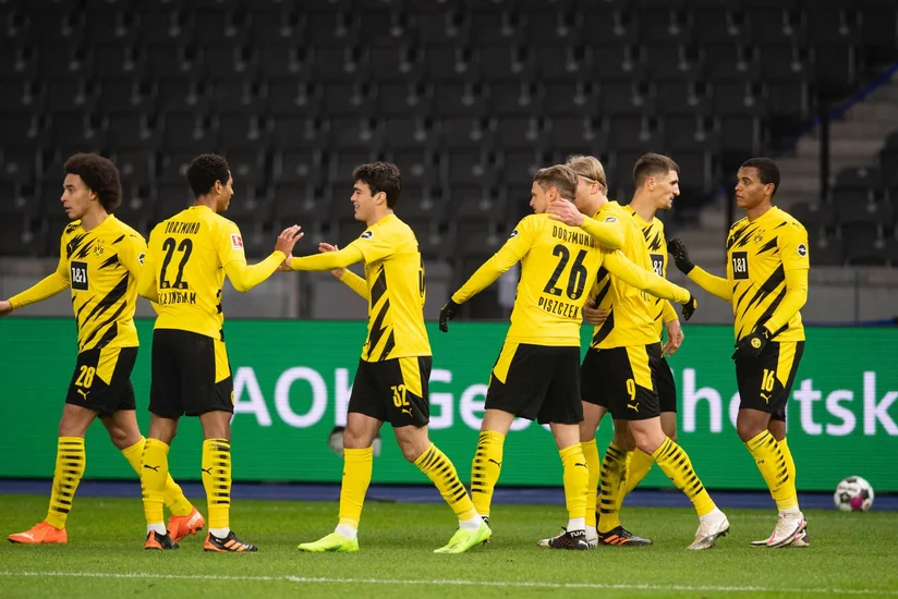 Челси учинил разгром, Манчестер Юнайтед проиграл дома