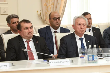 Ali Məhkəmədə Femida Dialoq Platforması çərçivəsində Vəkillər Kollegiyası ilə görüş keçirilib