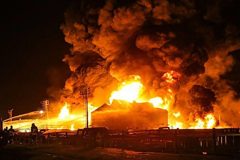 İranda neft zavodunda partlayış və yanğın olub