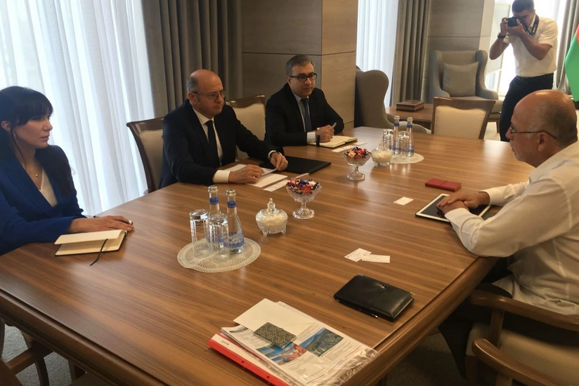 Meksika səfiri energetika naziri ilə görüşüb