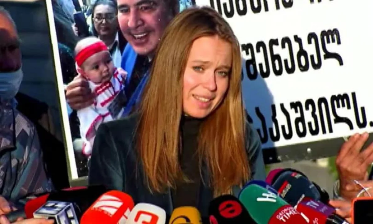 Mixeil Saakaşvilinin xanımı: Onun həyatı təhlükədədir”