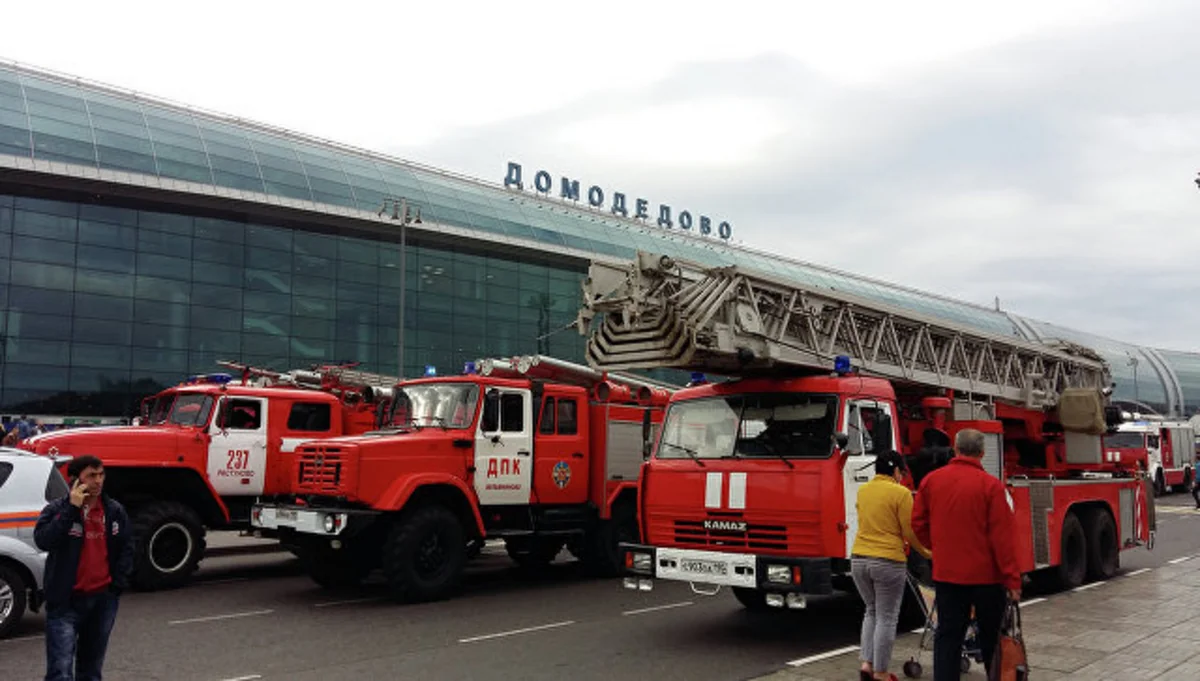 Yanğınsöndürən maşın Domodedovo hava limanı yaxınlığında piyadaları vurub, bir nəfər ölüb