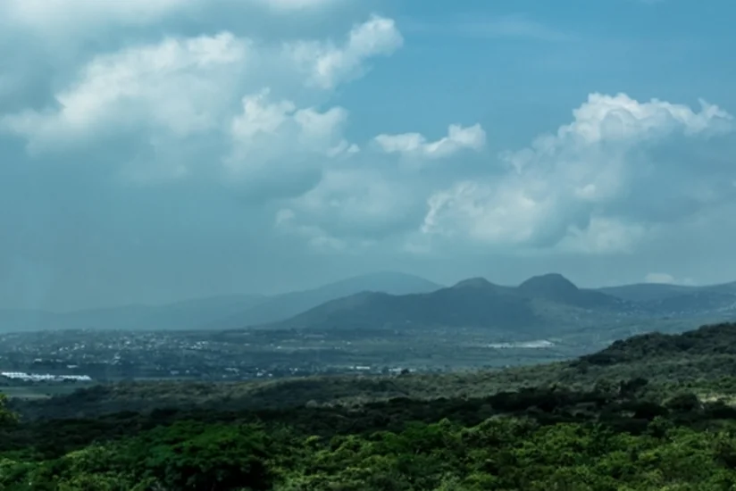 ABŞ-Meksika sərhədində divarın inşasına başlanılıb