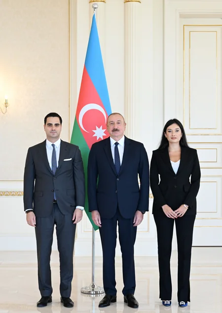 Ilham Aliyev receives credentials of Slovakia's newly appointed ambassador to Azerbaijan