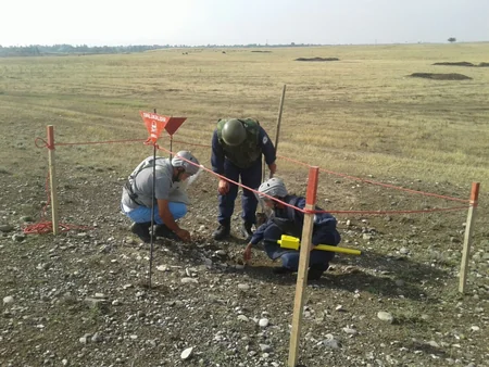 ANAMA: ​Tərtərdə 1 ədəd top mərmisi və Qrad raketinin mühərrik hissəsi aşkar olunub