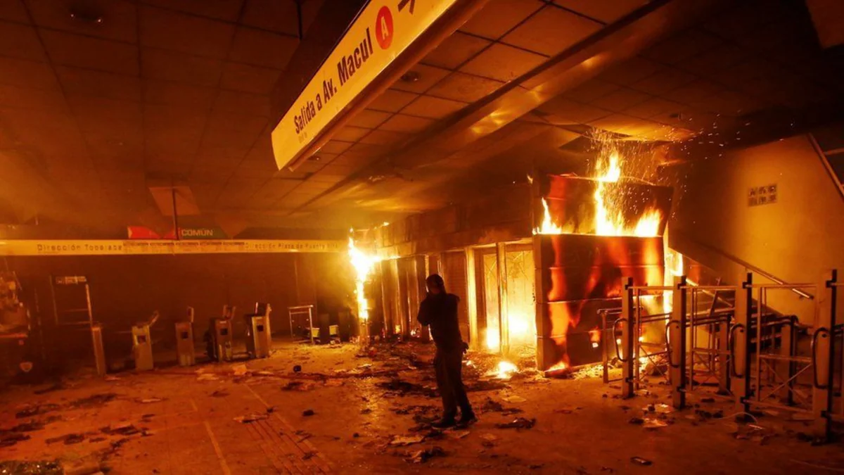 State of emergency declared in Chilean capital