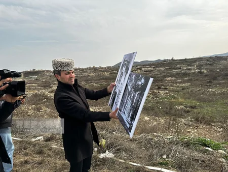 Foreign journalists visit Fuzuli and mosque in Mardinli