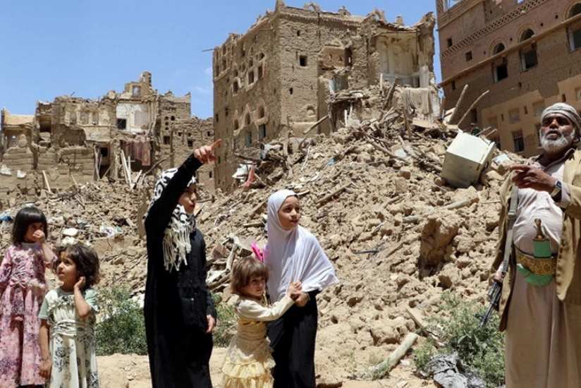 Yəməndə partlayışlar olub, ölənlər var