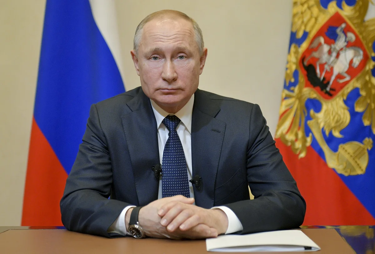 Putinin general rütbəsi almamasının səbəbi açıqlanıb