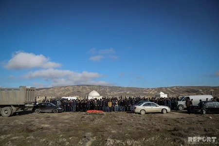 Qəzada ölən neftçi dəfn olunub - FOTO