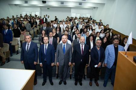 Bilal Ərdoğan Azərbaycana gəlib