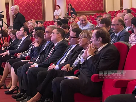 Batumidə Heydər Əliyevin 100 illik yubileyi münasibətilə konsert proqramı təqdim edilib