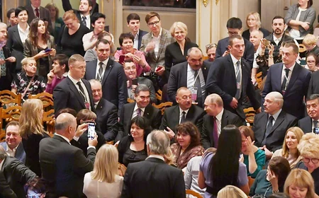 Prezident İlham Əliyev Rusiyaya işgüzar səfərə gedib - YENİLƏNİB - FOTO