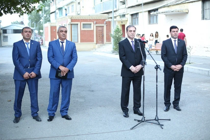 Gəncə Şəhər İcra Hakimiyyətinin başçısı sakinlərlə görüşüb