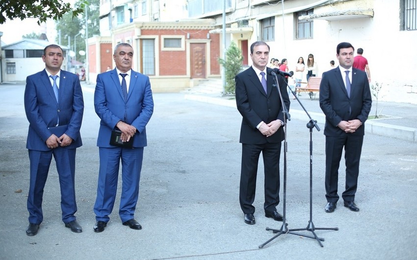 Gəncə Şəhər İcra Hakimiyyətinin başçısı sakinlərlə görüşüb