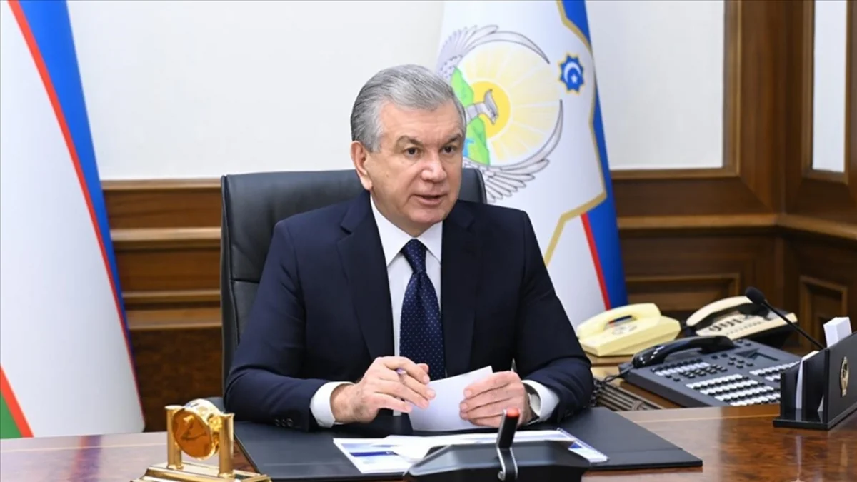 Özbəkistan Prezidenti 300-dən çox məhbusu əfv edib