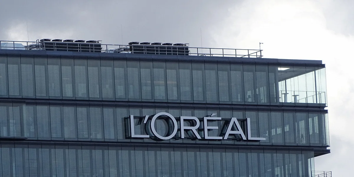 L’Oreal temporarily closing its stores in Russia