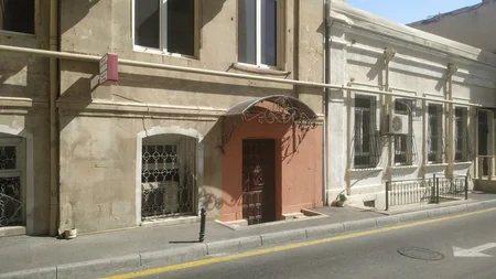 Bakıda tarixi abidəyə edilən müdaxilənin qarşısı alınıb