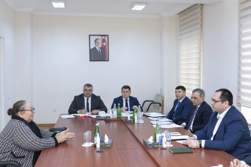 Məcnun Məmmədov Bərdədə vətəndaşları qəbul edib