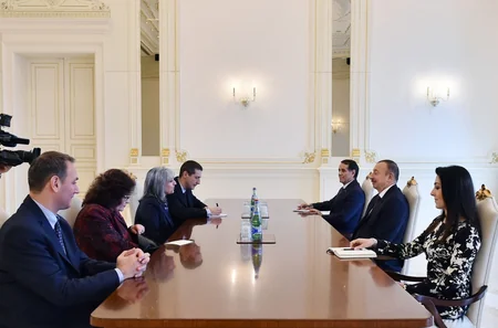 Prezident İlham Əliyev Gürcüstanın müdafiə nazirini və Bolqarıstanın vitse-prezidentini qəbul edib