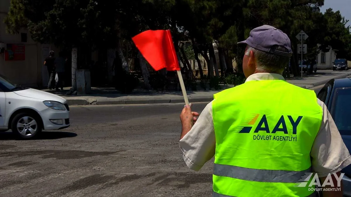 Bakının Səttar Bəhlulzadə küçəsinin bir hissəsi təmir olunur