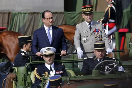 ​Parisdə bayram hərbi paradı keçirilib