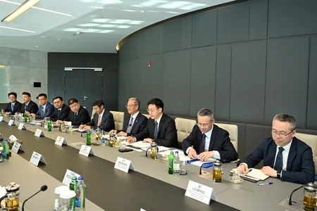 PowerChina Group şirkəti ilə bərpa olunan enerji sahəsində birgə layihələr müzakirə olunub