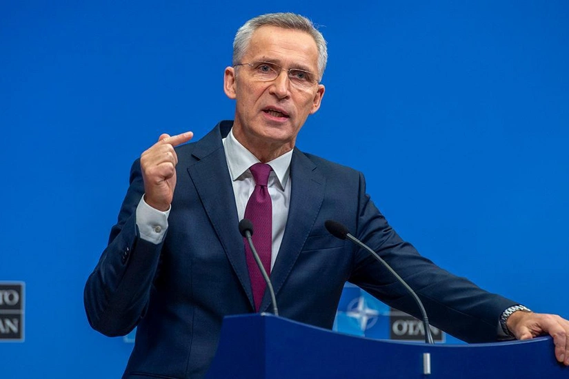 Jens Stoltenberg says NATO troops will not enter Finland yet