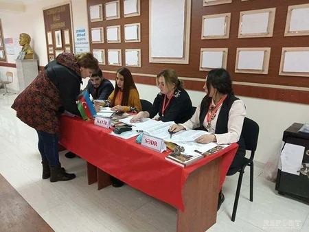 21 saylı Nəsimi birinci seçki dairəsinin 13 saylı seçki məntəqəsində 309 nəfər səs verib