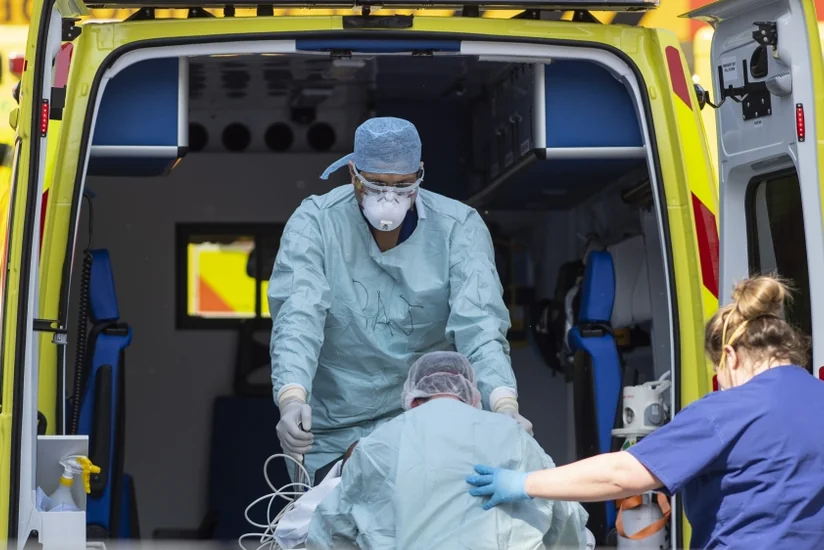 Число случаев COVID-19 в мире приблизилось к 426 млн