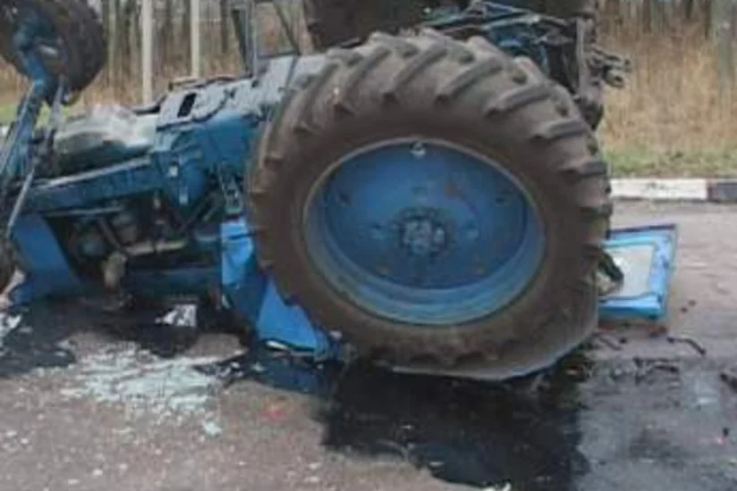 ​Ağcabədidə minik avtomobili ilə traktor toqquşub