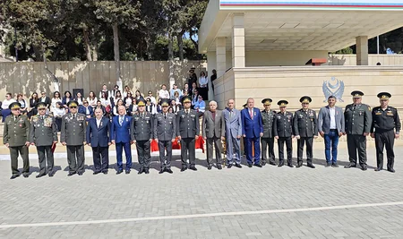 Hərbi liseyin 53 illik yubileyinə həsr olunmuş təntənəli mərasimi keçirilib