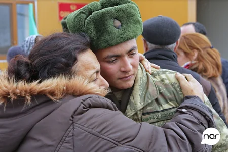 Nar отметил Новруз байрамы вместе с солдатами в прифронтовой зоне