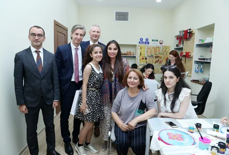 “Ənənəvi incəsənət vasitəsilə inklüziv təhsilin təşviqi” layihəsinin təqdimatı olub