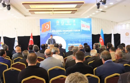 В Карсе прошел Турецко-азербайджанский региональный экономический форум