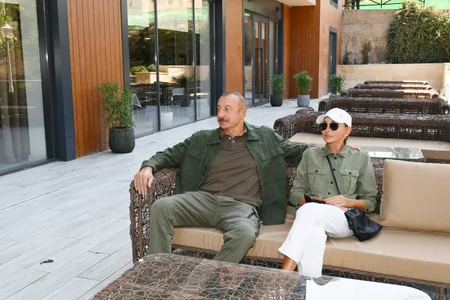 Prezident İlham Əliyev və Mehriban Əliyeva Şuşada “Qarabağ” hotelinin açılışında iştirak ediblər