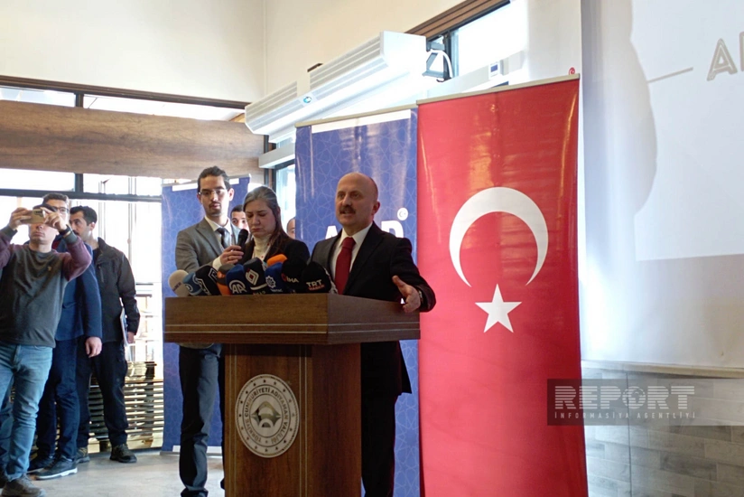 Türkiyədə xarici jurnalistlərin iştirakı ilə zəlzələ bölgəsinə baxış keçirilir