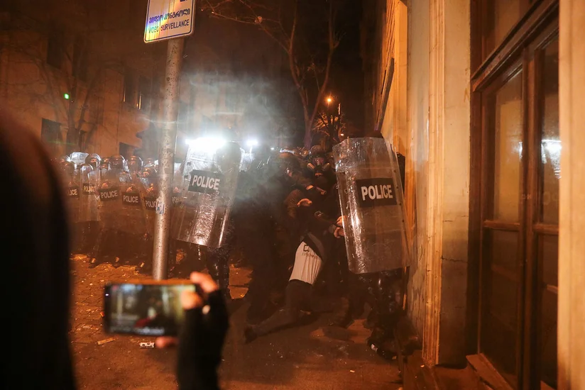 Gürcüstan polisi “Molotov kokteyli” hazırlayan şəxsi saxlayıb