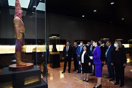 Milli Məclisin nümayəndə heyəti Qazaxıstan Milli Muzeyi ilə tanış olub