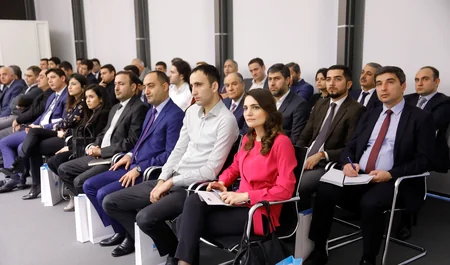 Uyğun qiymətə mənzil bazarında əməkdaşlıq mövzusunda tədbir keçirilib