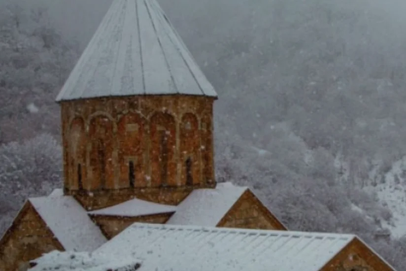Reza Deqati Xudavəng monastırının fotolarını paylaşıb