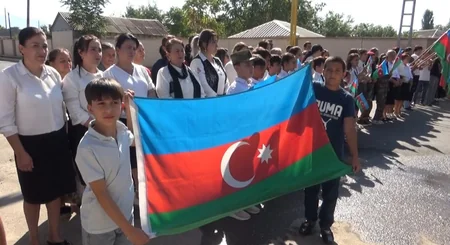 Şərurda şəhidlərin xatirəsinə bulaq-abidə ucaldılıb