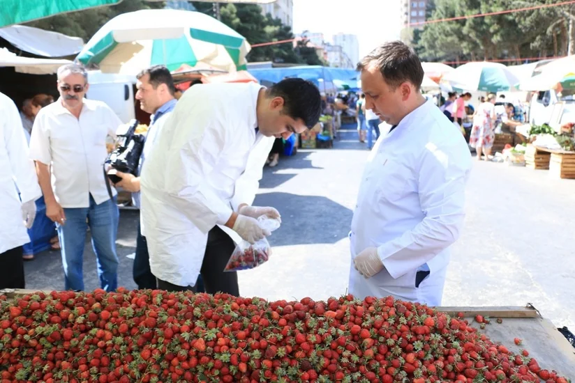 Bakı və Sumqayıt şəhərlərində yerləşən kənd təsərrüfatı məhsullarının satışı yarmarkalarına baxış keçirilib