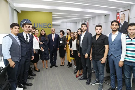 UNEC-də Heydər Əliyev Fondu tərəfindən təşkil olunan distant Çin dili kursları üzrə dərslərə başlanılıb - FOTO