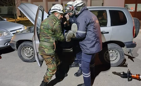 FHN yol qəzaları zamanı zərərçəkmişlərin xilas edilməsi mövzusunda təlim keçirib