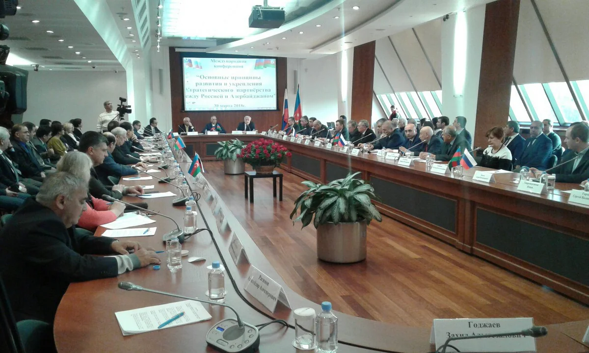 Представители диаспоры призвали граждан Азербайджана, проживающих в России, проголосовать за Ильхама Алиева