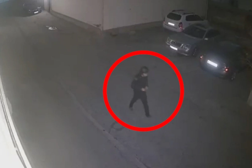 Avtomobilin şüşəsini sındıraraq oğurluq edən şəxs saxlanılıb