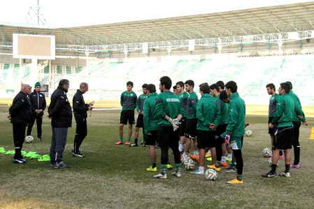 ​Xəzər Lənkəran klubu baxışa iki futbolçu çağırıb