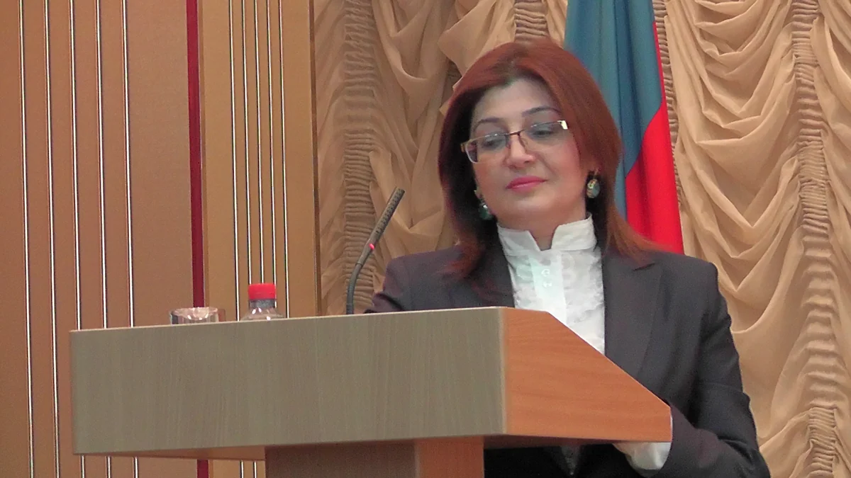 Deputat: Müəllimin şagirdi döyməsi yolverilməzdir