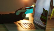 Həftəsonu vətəndaşların bank kartlarından 13 min manatdan çox pul oğurlanıb